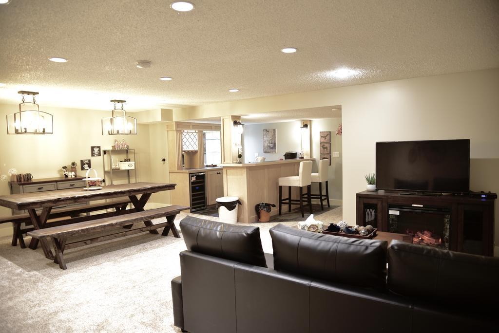 Calgary Cozy Home Екстериор снимка